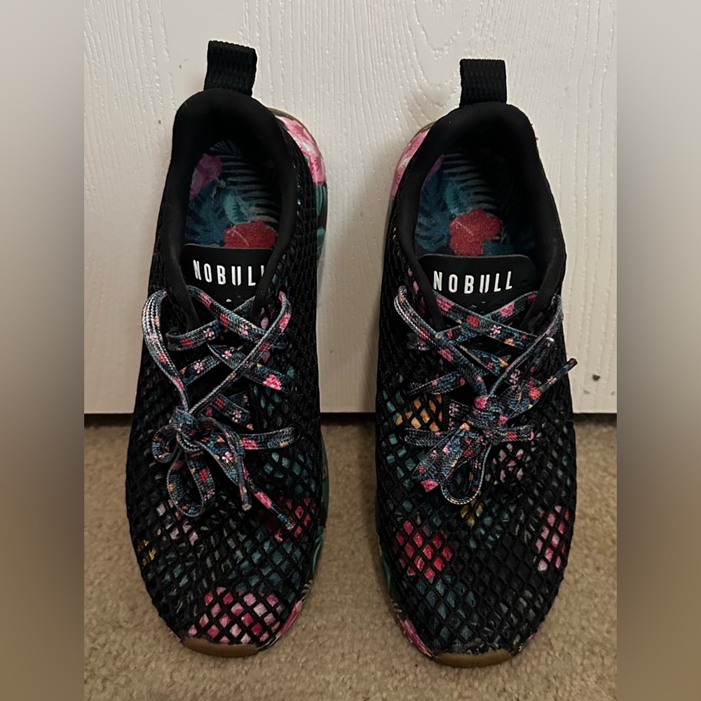 NoBull Floral Mesh Runner Midnight Tropical Women’s 8 / Men’s 6.5 Training Shoes